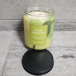 Bath & Body Works Island Margarita Candle